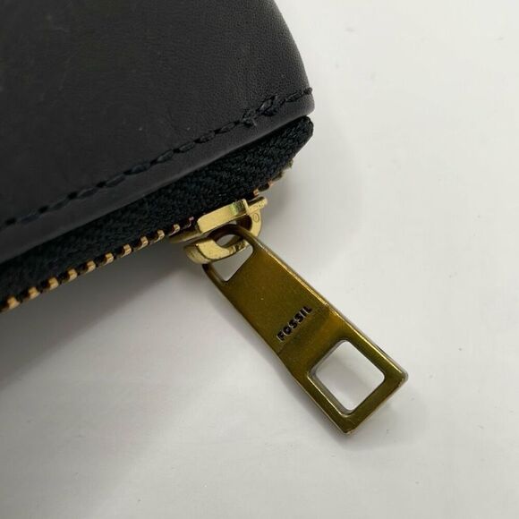 FOSSIL Black Sleek Zip Closure Wallet 8”L x 4” W - Picture 7 of 12
